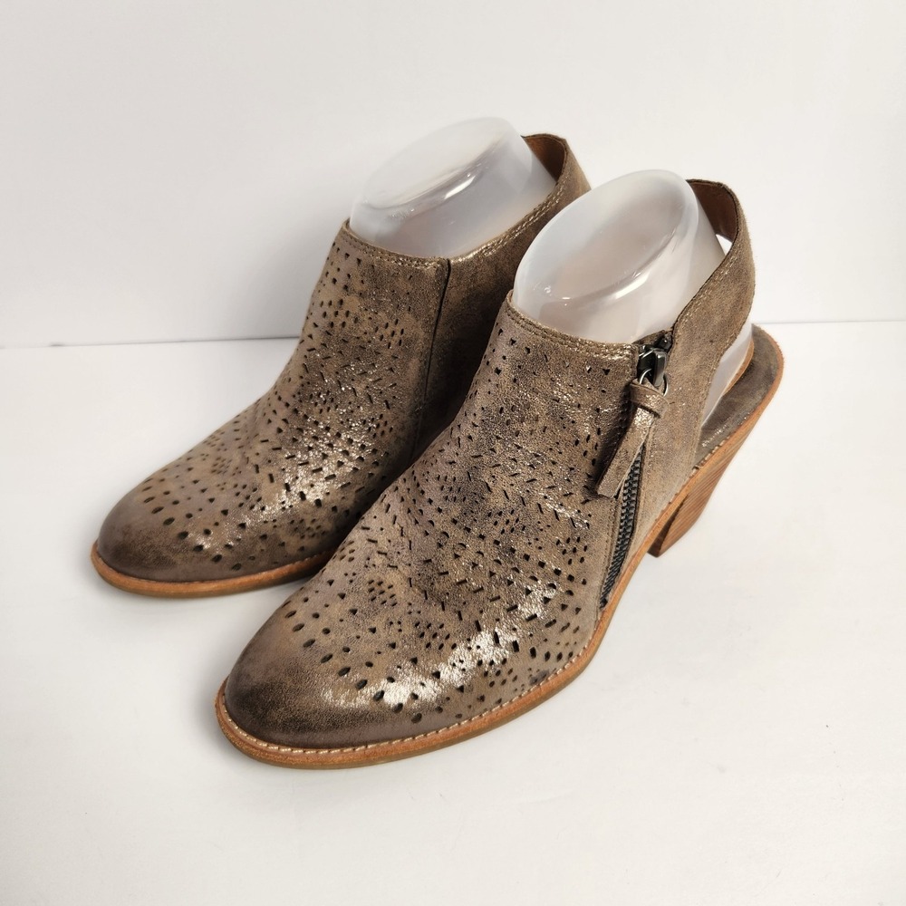 Sofft Women's Tensley Slingback Bootie Cutout Metallic Tan Size 9M